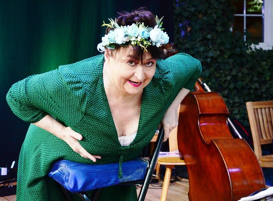 Neumarkt. Lizzy Aumeier, bekannte Kabarettistin aus der Oberpfalz, ist überraschend verstorben.