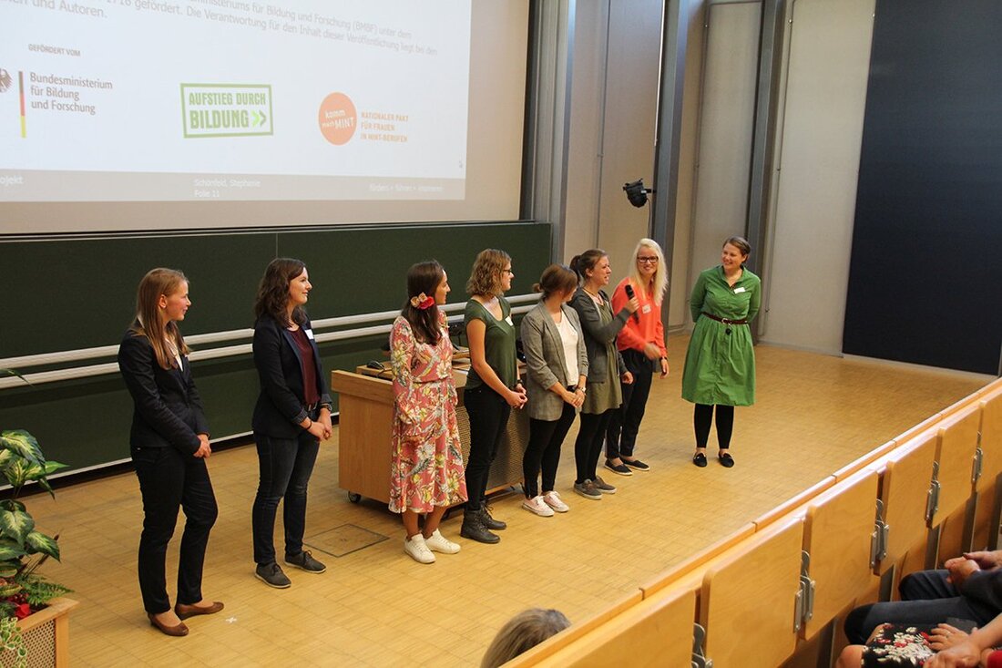 Weiden/Amberg. Maschinenbau, Informatik, Elektrotechnik . In diesen Studiengängen sind junge Frauen nach wie vor kaum zu finden, obwohl die Ausgangslage – eine sehr gute Abschlussnote in Mathematik – viele junge [&hellip;]