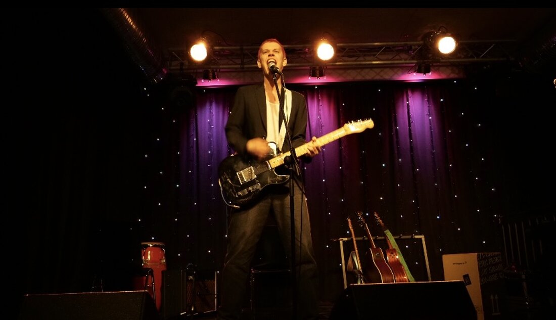 Regensburg. "Magazine Front Cover" hat den lokalen Vorentscheid zum Europavox Campus Bandwettbewerb an der OTH Regensburg gewonnen und tritt am 9. April im Finale an.