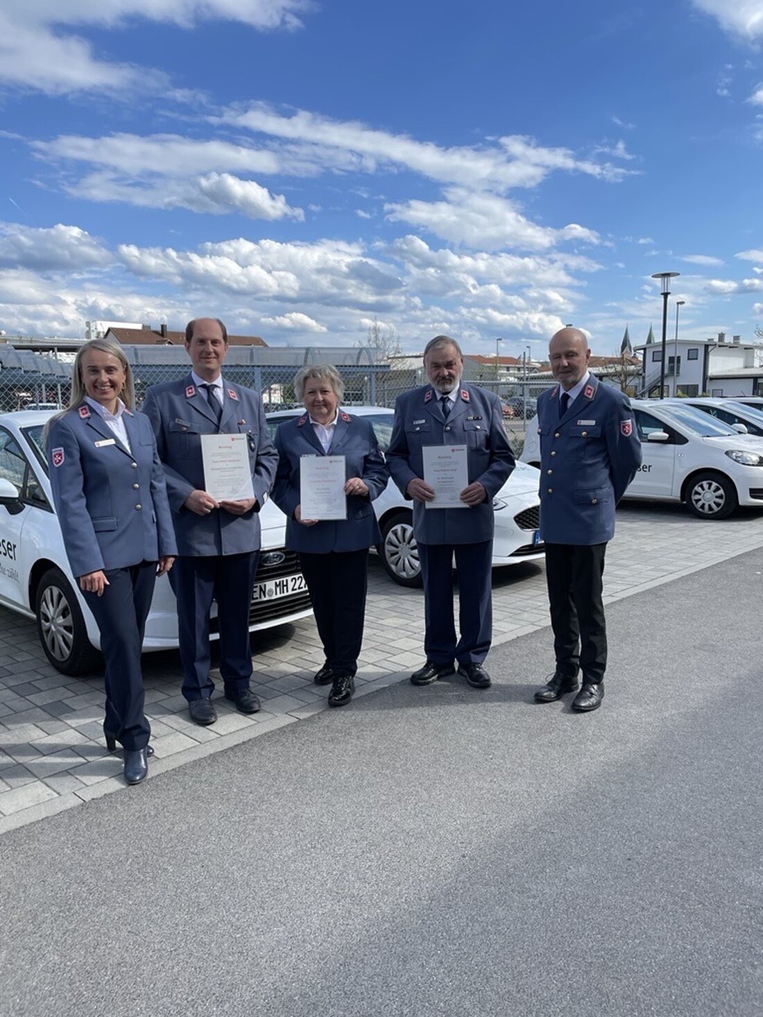 Weiden. Neue Ortsleitung bei den Maltesern offiziell eingeführt, Barbara Faltenbacher und Wilhelm Striegl bestätigt, Florian Faltenbacher übernimmt ehrenamtliche Geschäftsführung.