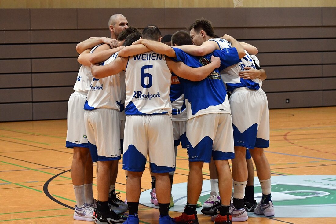 Der SC Luhe-Wildenau geht mit klaren Ambitionen und einem verstärkten Kader in die neue Saison. Die 1. Herrenmannschaft strebt zum 100-jährigen Vereinsjubiläum den Aufstieg in die 1. Bundesliga an und möchte damit ein sportliches Highlight setzen..