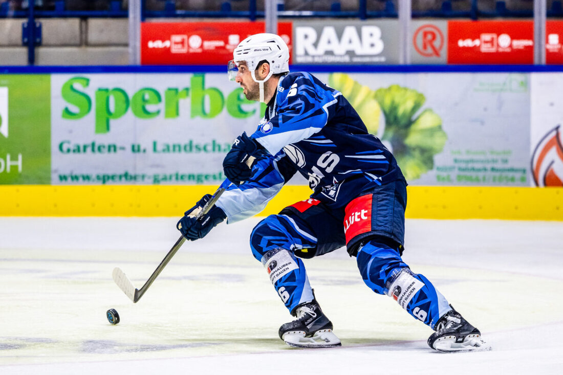 Weiden. Die Blue Devils verabschieden Manuel Edfelder, der in der vergangenen Saison von den Tölzer Löwen kam. In 58 Partien überzeugte er als Stürmer wie Verteidiger, erzielte fünf Tore und gab acht Vorlagen.