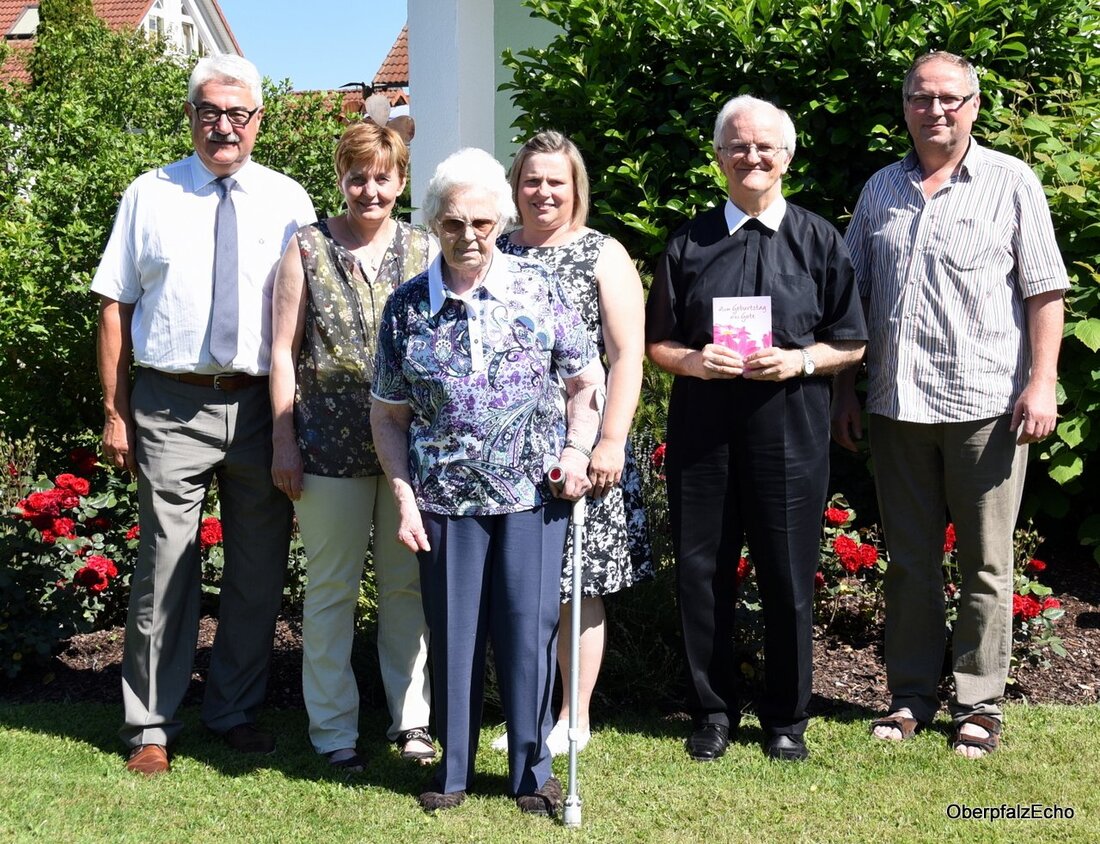Neustadt/WN. Seit 1995 ist die Strickrunde im Pfarrhof ihre liebste Freizeitbeschäftigung. Da sei es gesellig und „man erfährt, was in Neustadt los ist“, sagt Margarethe Schön, die am 24. Juni [&hellip;]