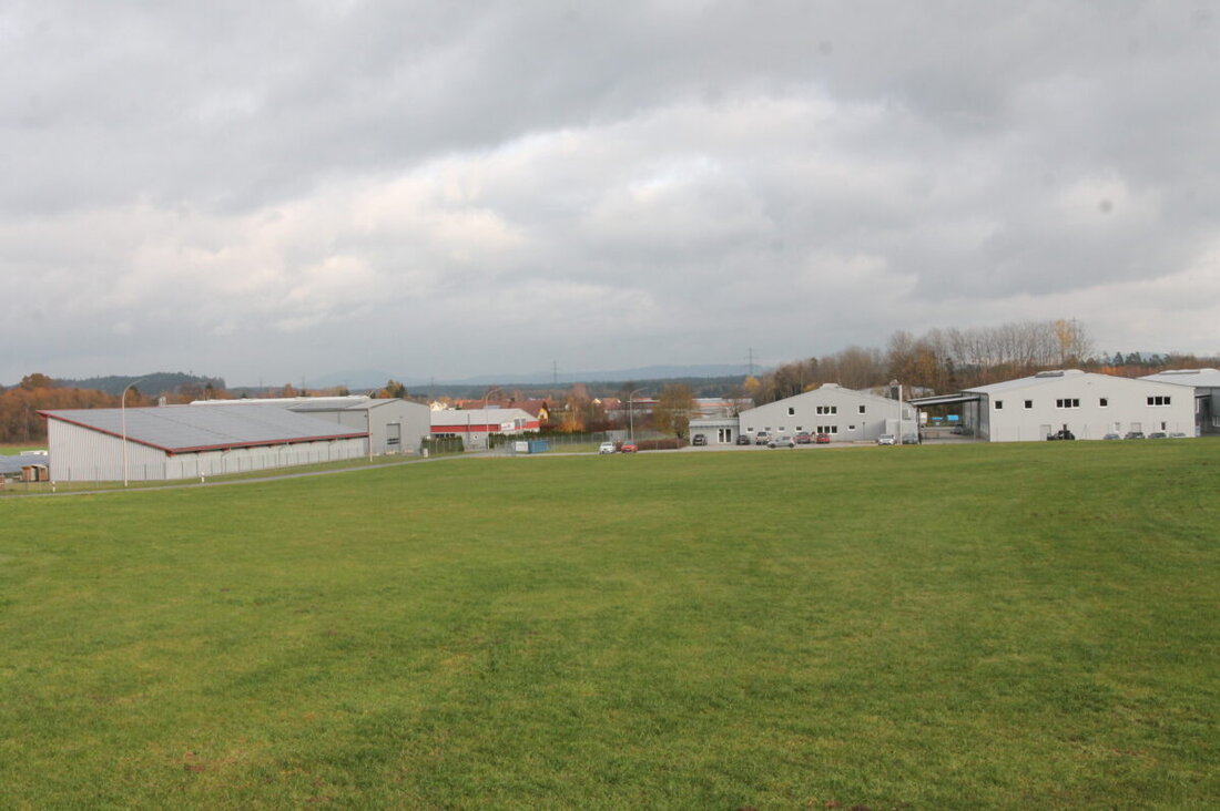 Waidhaus. Der Marktgemeinderat treibt die sechste Änderung des Flächennutzungsplans und die erste Anpassung des Bebauungsplans „Gewerbepark Waidhaus“ voran. Umweltauflagen fließen ein, Bürger und Behörden werden erneut beteiligt.