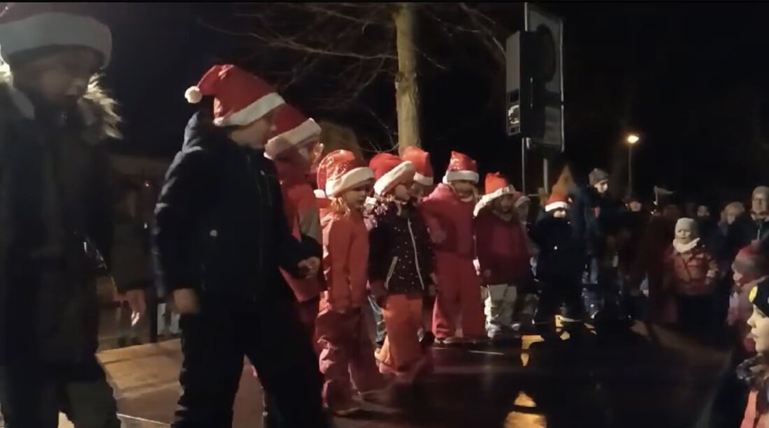Kaltenbrunn. Die 13. Marktweihnacht lockte am Samstag viele Besucher dank weihnachtlicher Stimmung und Vereinsengagement. Der Erlös unterstützt soziale Zwecke, während kulinarische Angebote und ein Kinderprogramm für Freude sorgten.