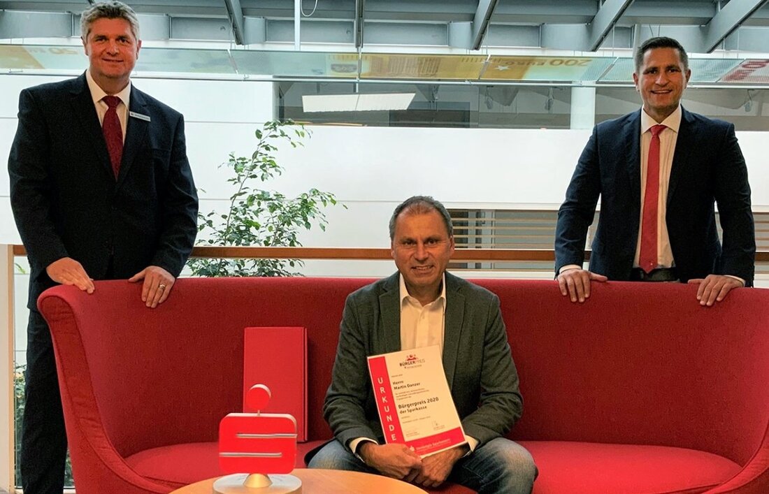 Eschenbach. Martin Danzer bekommt den Bürgerpreis 2020 verliehen, für die “Rettung der Musik” in Eschenbach. Martin Danzer setzt sich für die Stadtkapelle Eschenbach (SKE) weit über seine Tätigkeiten als Vorstand [&hellip;]