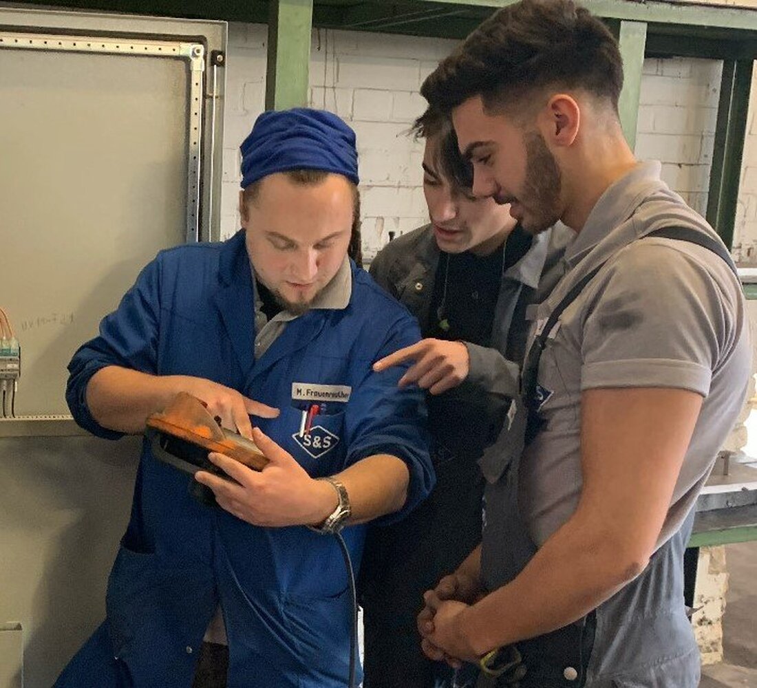 *Anmerkung der Redaktion: Dieser Text und das Foto sind vor den Ereignissen um die Corona-Welle in der Nordoberpfalz entstanden.  [Advertorial] Flossenbürg. Vom Azubi bis zum Teamleiter: Martin Frauenreuther (26) lebt bei der [&hellip;]