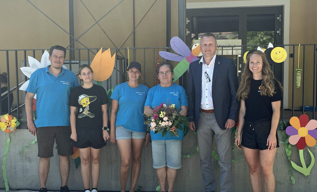 Maxhütte-Haidhof. Zwei bedeutende Jubiläen feierte die Stadt gemeinsam mit vielen Gästen: 21 Jahre Betreuung des Ferienprogramms durch Ulrike Mutzbauer sowie 15 Jahre MehrGenerationenHaus (MGH) Maxhütte-Haidhof, das erste seiner Art im Landkreis Schwandorf.