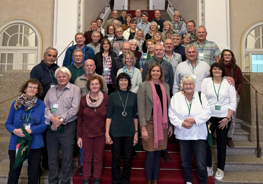Weiden / München. Eine knapp 50-köpfige Gruppe aus dem Wahlkreis der Grünen-Landtagsabgeordneten Laura Weber besuchte den Bayerischen Landtag in München und informierte sich über die parlamentarische Arbeit.