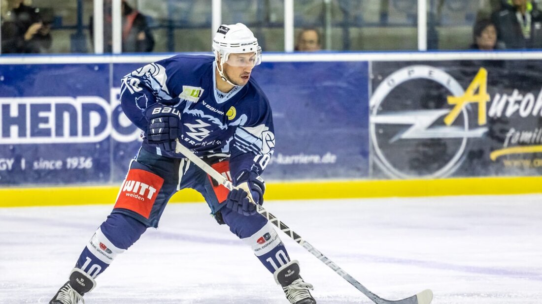 Bietigheim-Bissingen. Tyler McNeely ist neuer All-Time-Topscorer der DEL2. Der Stürmer der Bietigheim Steelers holte mit seinem 497. Punkt den Rekord und überholte Matt McKnight – ein Meilenstein seiner Karriere.