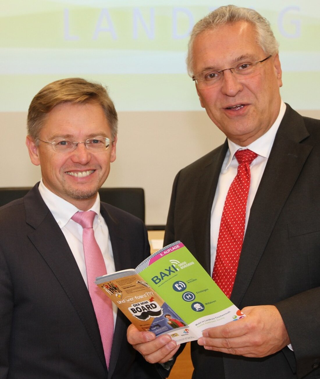 Tirschenreuth. Das Baxi erobert inzwischen seit 2014 die Straßen des Landkreises. Doch wie auch der öffentliche Personennahverkehr ist das Baxi auf staatliche Förderungen angewiesen. Diese Diese war nach Absprache zwischen dem Freistaat mit dem [&hellip;]