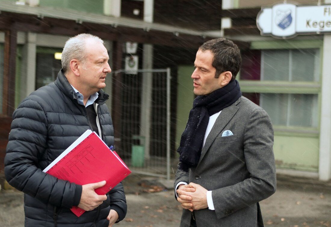 Floß. Es ist ein „emotionales Thema“ – die Zukunft der Mehrzweckhalle und ihres Sportbetriebsgebäudes. Wann fällt die Entscheidung bezüglich einer Sanierung?  Auf nachhaltiges Drängen der Flosser CSU und ihres Bürgermeisterkandidaten [&hellip;]