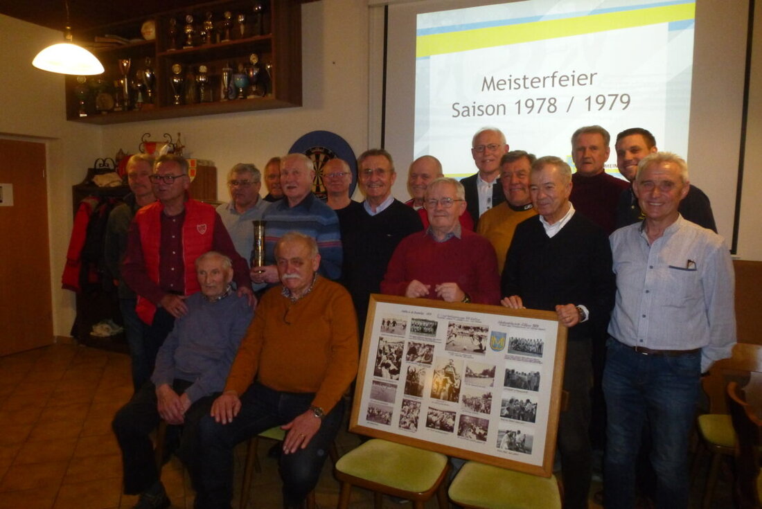 Weiherhammer. Nach fast 47 Jahren kam die TSG-Meistermannschaft von 1978/79 im TSG-Sportheim zusammen. Anlass war der erste Aufstieg in die damalige Bezirksliga. Mit dabei war auch der 95-jährige frühere Betreuer Rudi Langner.