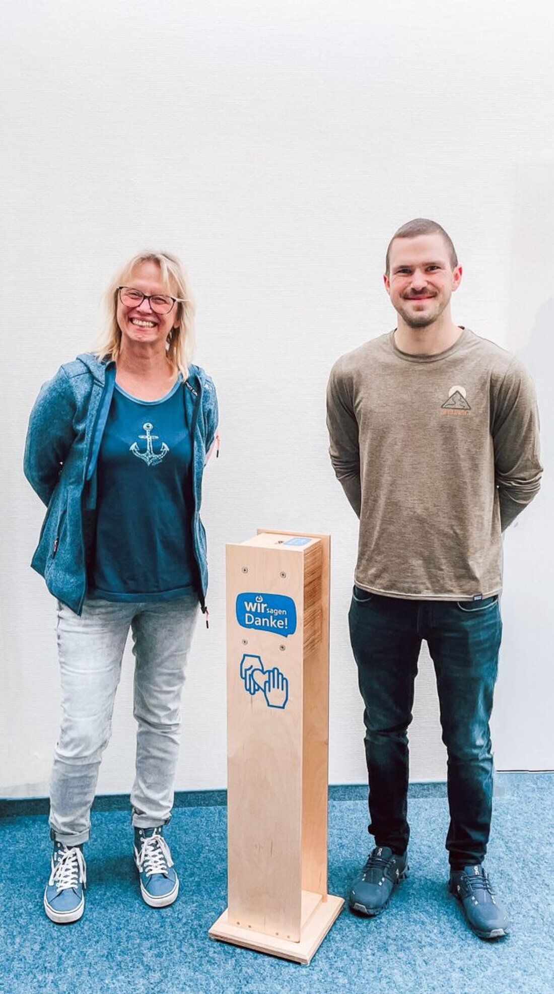 Die Metzgerei Reichenbachtal spendete 850 Euro an die Lebenshilfe Amberg-Sulzbach, gesammelt durch eine Weihnachtsaktion.