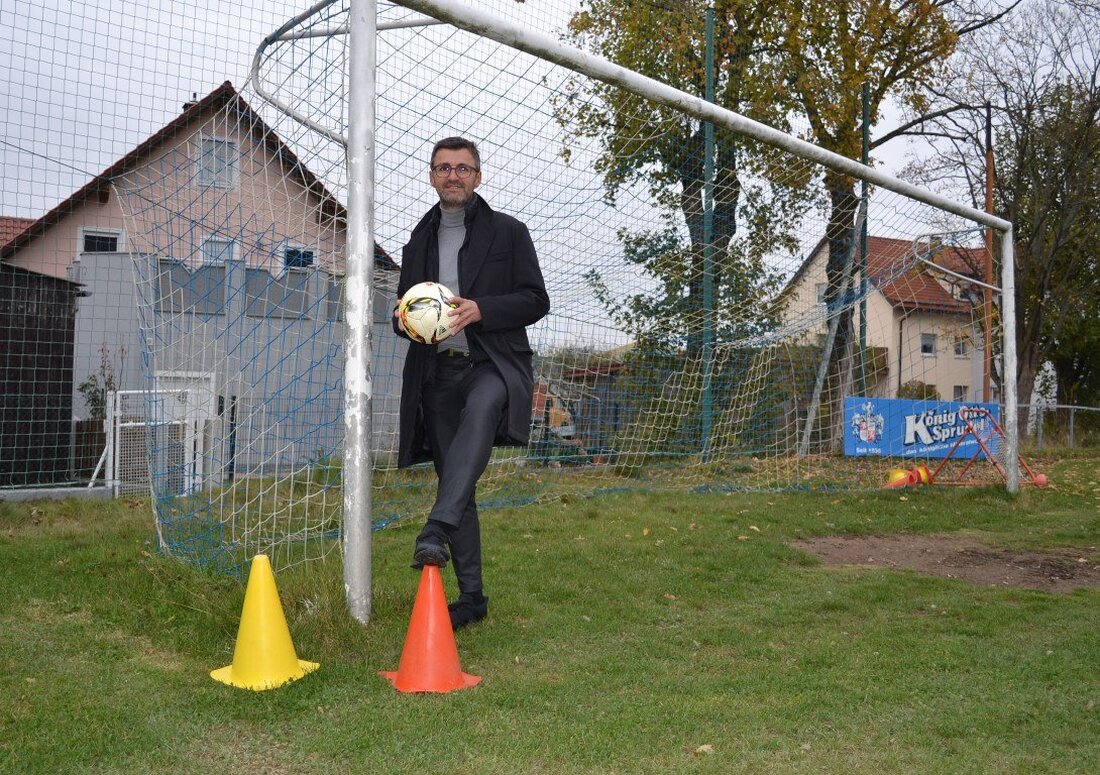 Fuchsmühl/München. Die Nachricht hat vor allem in Fuchsmühl eingeschlagen wie eine Bombe: Michael Köllner wird Trainer der Münchner Löwen.  Von Udo Fürst So überraschend die Verpflichtung von Michael Köllner als [&hellip;]