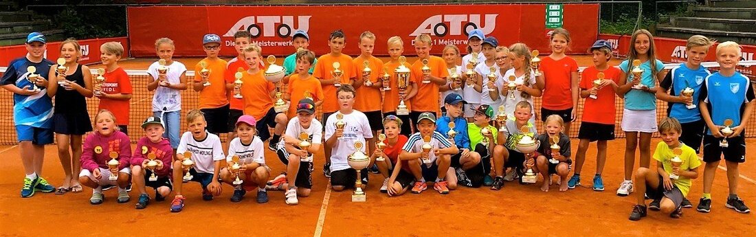 Amberg/Neunkirchen. Doppelerfolg für die Talente der Tennisgemeinschaft (TG) Neunkirchen: Bei der Oberpfalzmeisterschaft der acht besten Midcourt-Teams des Bezirks waren die jungen Cracks nicht zu schlagen. Beide Mannschaften marschierten ins Finale, [&hellip;]