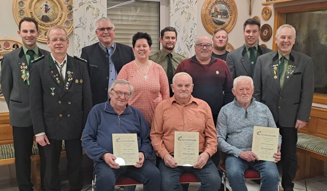 Weihern. Die Eichelbachschützen Weihern–Stein blicken auf ein starkes Vereinsjahr mit 19 Neuaufnahmen und nun 247 Mitgliedern zurück. Bei der Jahreshauptversammlung gab es viele Ehrungen und Lob von Politik und Gau.