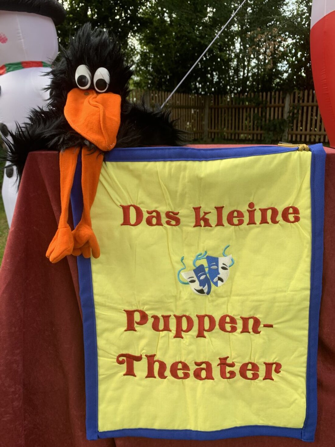 Pressath. Am 30. und 31. August 2025 findet auf dem Freizeitgelände Kiesi Beach ein Mittelalter-Fantasy-Markt statt. Highlights sind eine Reitershow, Feuer-Reitershow, Gaukler und Live-Musik.