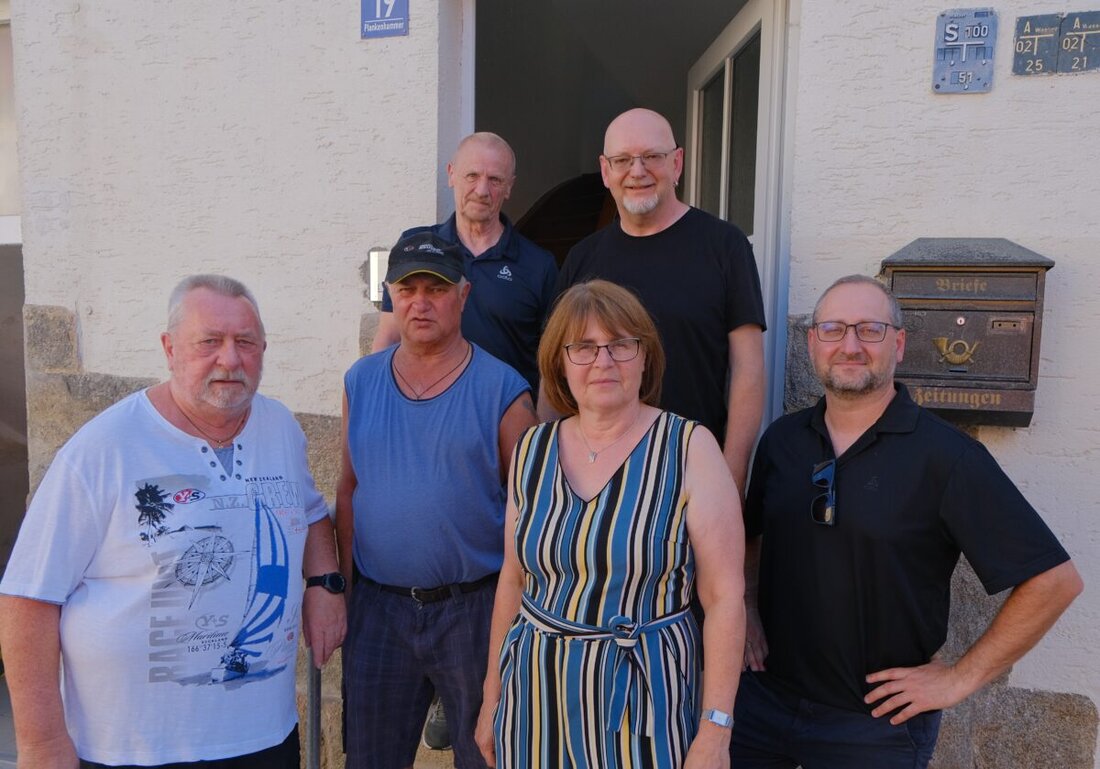 Floß. Die Baugenossenschaft Eigenheim modernisiert Altbauwohnungen vorrangig, da für barrierefreie Neubauten Förderung fehlt. Pro Wohnung kostet dies bis zu 150 000 €; Mieten liegen über 4,20 € pro Quadratmeter.