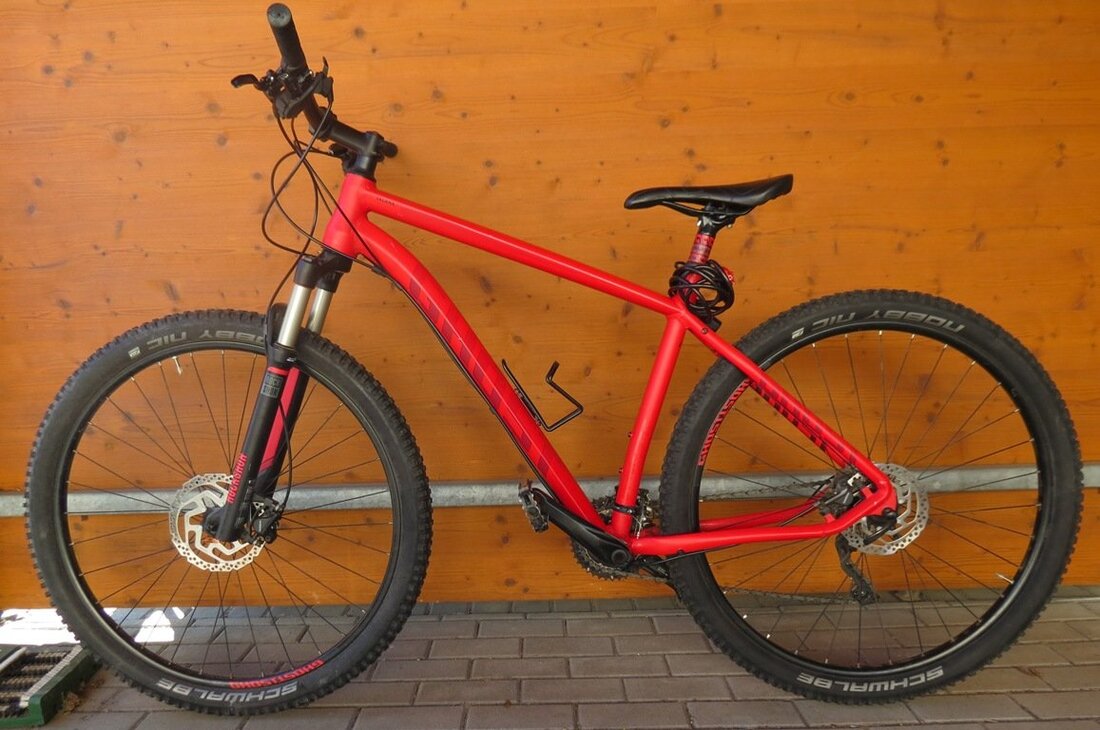 Waldsassen. Ein herrenloses Fahrrad in Waldsassen sucht seinen Besitzer.  In der Nacht zum Montag fand die Polizei Waldsassen in der Schwanengasse in Waldsassen ein herrenloses Fahrrad. Das Mountainbike der Marke [&hellip;]