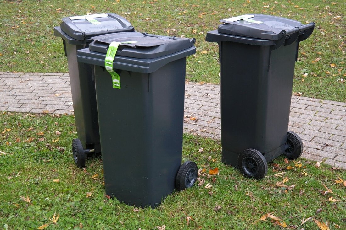 Weiden. Die Müllabfuhr wird wegen des Feiertags in der 21. Kalenderwoche von Donnerstag, den 27.05.2022 au Freitag, den 28.05.2022, verschoben.