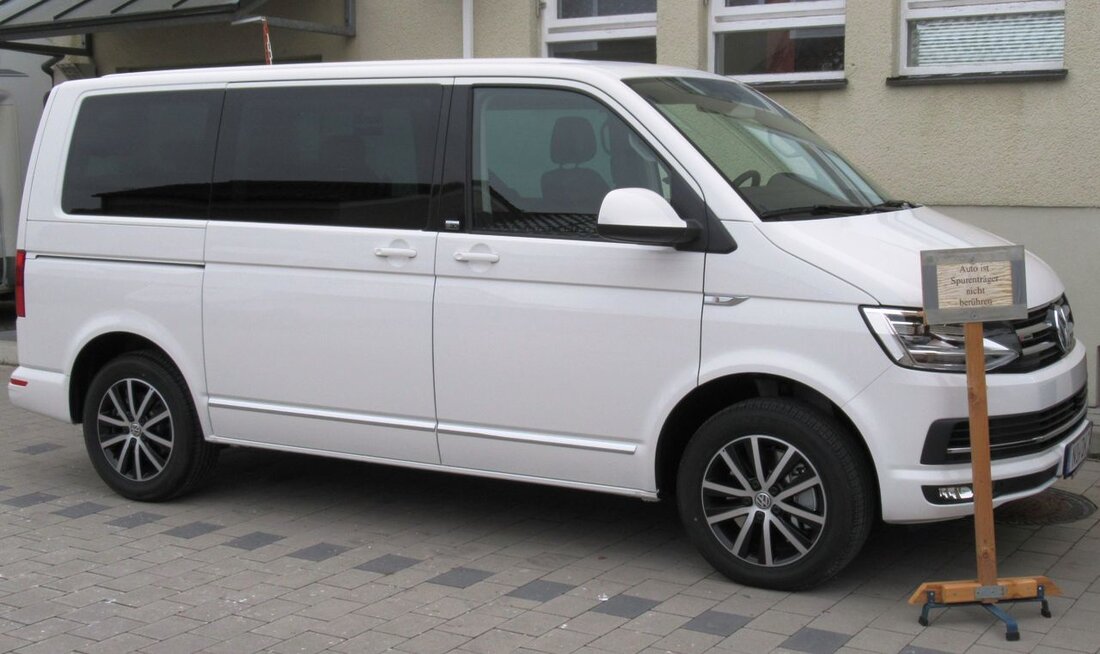 Pleystein. Mit der Überprüfung eines weißen VW Mulitvan, der in Richtung Tschechische Republik unterwegs war, zeigten die Beamten der Grenzpolizei Waidhaus einmal mehr ihr ausgeprägtes Gespür für kontrollwürdige Fahrzeuge. Am [&hellip;]