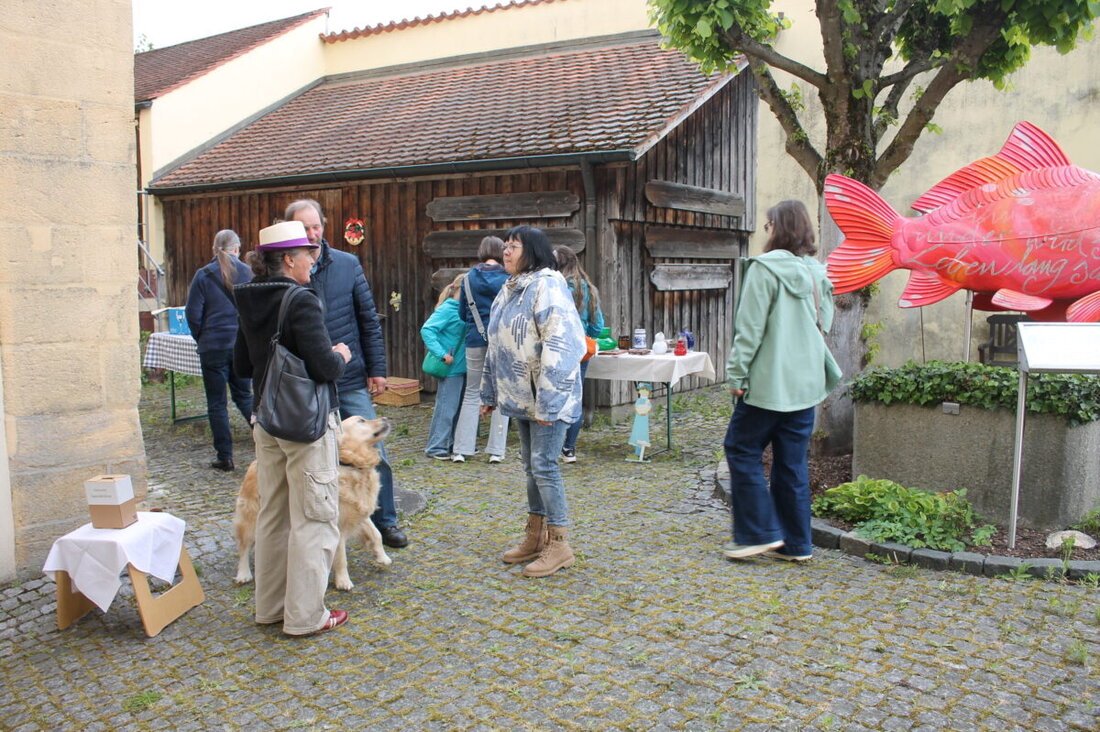 Kemnath. Beim Internationalen Museumstag lockten Musik im Musikeum, Flohmarkt im Fronvestehof und eine Schau mit Werken von Gottlieb Scharff rund 80 Besucher an. Der HAK kündigte zudem eine Stadtführung am 2. August ab 14 Uhr an.