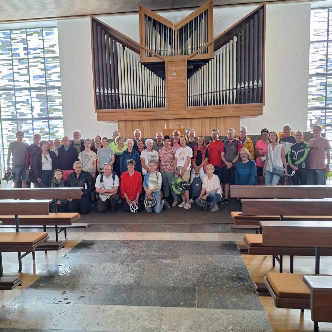 Weiden. Bei der Veranstaltung "Pedale und Pfeifen" genossen rund 40 Teilnehmende eine Radtour zu drei Kirchen mit Orgelmusik unter bestem Sommerwetter.