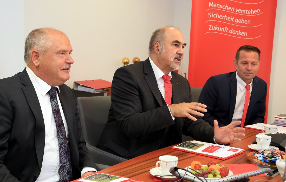 Neustadt/WN. Die Sparkasse hat auch in diesem Jahr wieder den Bürgerpreis für soziales Engagement ausgelobt. Noch bis 31. August kann man sich oder andere bewerben.  Bei der Vereinigte Sparkassen Eschenbach i.d.OPF.Neustadt [&hellip;]