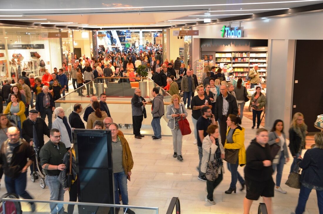 Weiden. Fast eine Woche hat das neue Einkaufszentrum im Herzen Weidens jetzt geöffnet. Wie fällt das Urteil der Nordoberpfälzer zum NOC aus?  Zur Eröffnung am Donnerstag rannten die ersten Besucher [&hellip;]