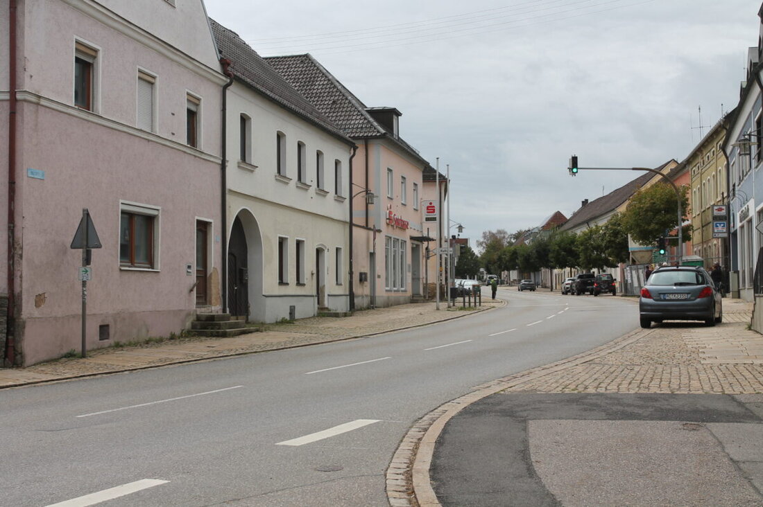 Waidhaus. Der Marktgemeinderat gibt grünes Licht für das Nahwärmenetz. Baubeginn ist im Frühjahr 2027, die Inbetriebnahme folgt im Herbst und eine Funkstation an der Autobahn A6 sichert die Netzabdeckung.