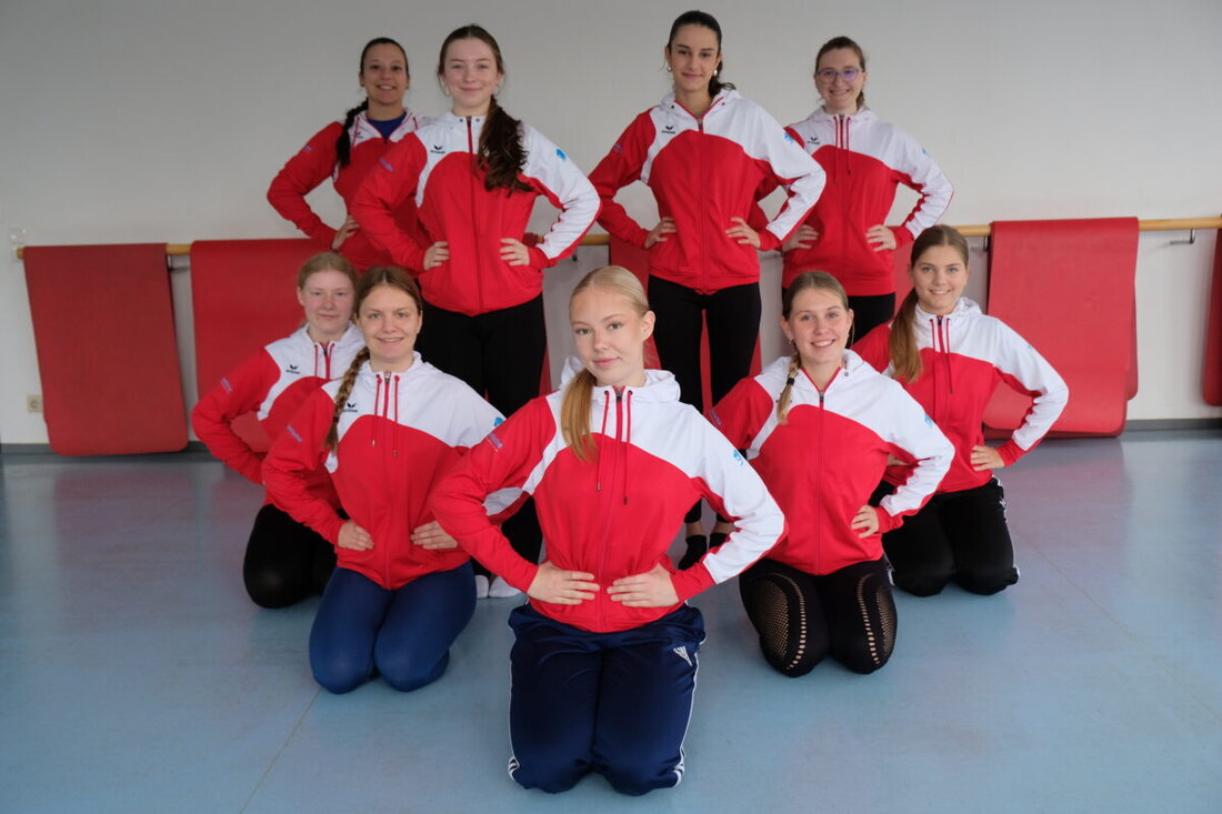 Eschenbach. Zur Kommunalwahl am 8. März ist es noch lange hin. Und doch zeichnet sich schon jetzt ein „Machtkampf“ um den Bürgermeistersessel ab. „Gewisse Kreise“ fordern schon am 8. November einen Regierungswechsel. Eine „tolle Truppe“ steht schon bereit, Bürgermeister Marcus Gradl die Rathausschlüssel zu entreißen.