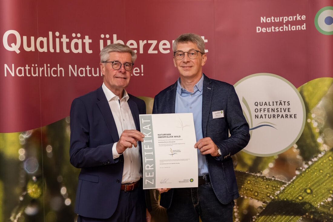 Schwandorf. Der Naturpark Oberpfälzer Wald ist erstmals als Qualitäts-Naturpark ausgezeichnet worden beim Deutschen Naturpark-Tag Ende September 2026 im Naturpark Aukrug. Er zählt damit zu sieben prämierten Parks bundesweit.