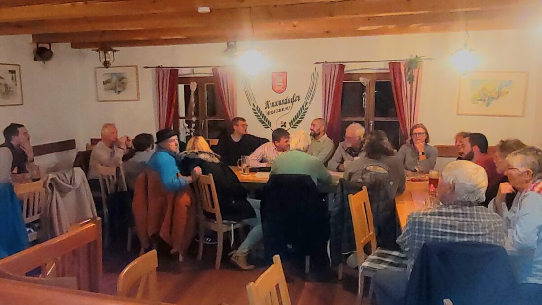 Kirchenthumbach. Die Jahreshauptversammlung des Bund Naturschutz zog Bilanz über Mülleräumungen und Naturschutzaktivitäten, mit Gästen wie dem Bürgermeister und Experten.