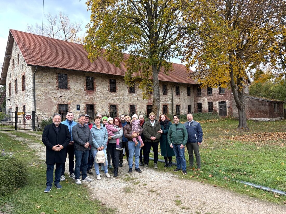 Teublitz. Im Oktober 2026 lud die Stadt zum zweiten Neubürgerempfang ein: Nach einer Führung durch das Industriedenkmal „d’Schleif“ in Münchshofen wurden die Gäste im Landgasthof Hintermeier von Bürgermeister Thomas Beer begrüßt.