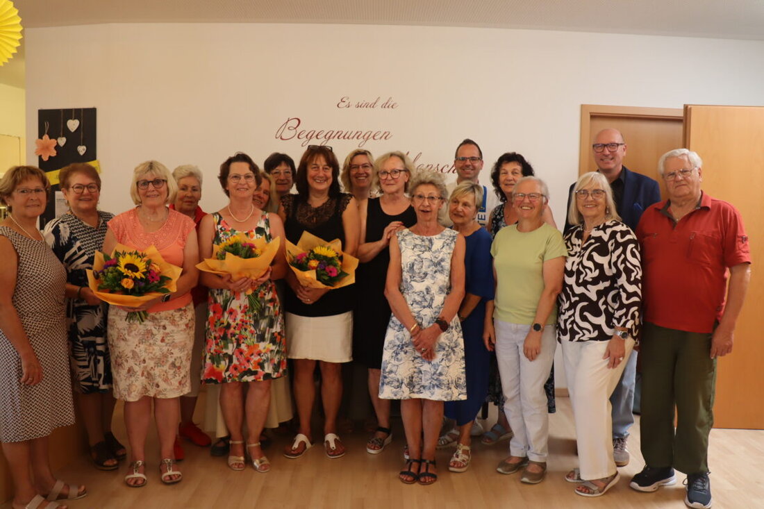 Burglengenfeld. Der Seniorenbeirat der Stadt hat eine neue Doppelspitze: Betty Mulzer und Christine Steinbauer führen das Gremium. Bürgermeister Antretter gratulierte; erstes Programm: Wanderung am Mittwoch, 8. Juli, 16 Uhr.