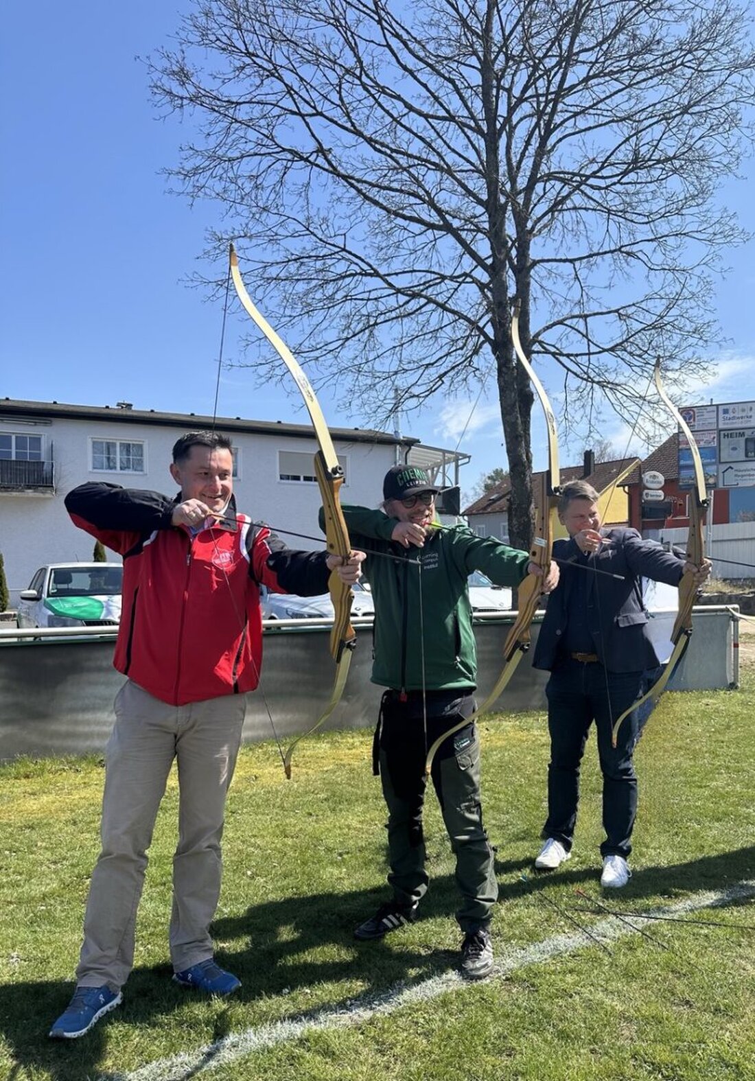 Weiden. Die Stadt bietet im Sommer 2025 erstmalig eine ganztägige Ferienfreizeit für Kinder an, was berufstätigen Eltern entgegenkommt. Die Veranstaltung wird von LearningCampus und dem VfB Weiden organisiert.