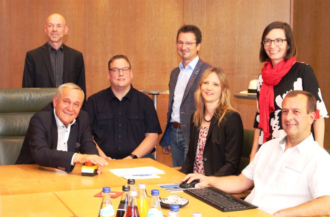 Weiden. Vor 15 Jahren ging die Internetseite der Stadt Weiden online. Höchste Zeit der Seite einen neuen Anstrich zu verpassen. Ein Team aus dem Rathaus hat dabei ganze Arbeit geleistet [&hellip;]