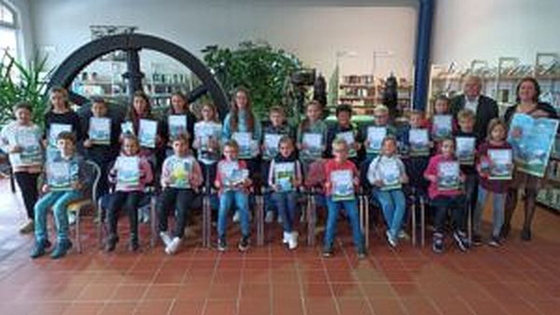 Tirschenreuth. 33 Schüler der ersten bis siebten Klasse lasen im Sommerferien-Leseclub der Stadtbücherei Tirschenreuth 484 Bücher, wobei Mia Werner mit 49 Büchern den ersten Platz belegte.