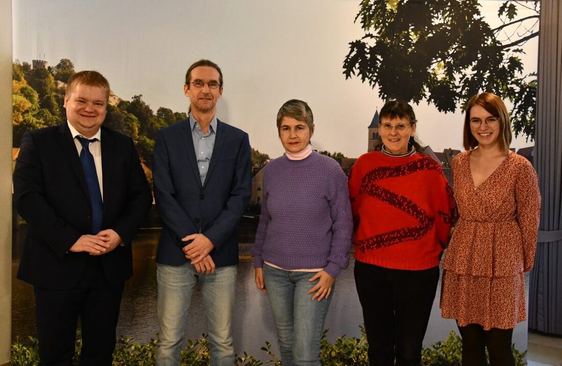 Burglengenfeld. Saschka Wittau und Martin Tront verstärken ab Januar 2025 als neue Lehrkräfte den Kommunalen Musikunterricht Burglengenfeld-Teublitz. Ihre Expertise und Leidenschaft sollen das musikalische Angebot erweitern und bereichern.