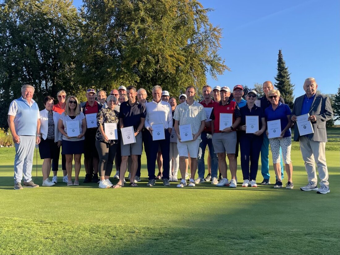 Schmidmühlen. Bei strahlendem Wetter kürte der Golfclub Schmidmühlen an zwei Tagen seine Clubmeister im Einzel und Vierer, mit starker Beteiligung aller Altersklassen, packenden Duellen und überraschenden neuen Titeln.