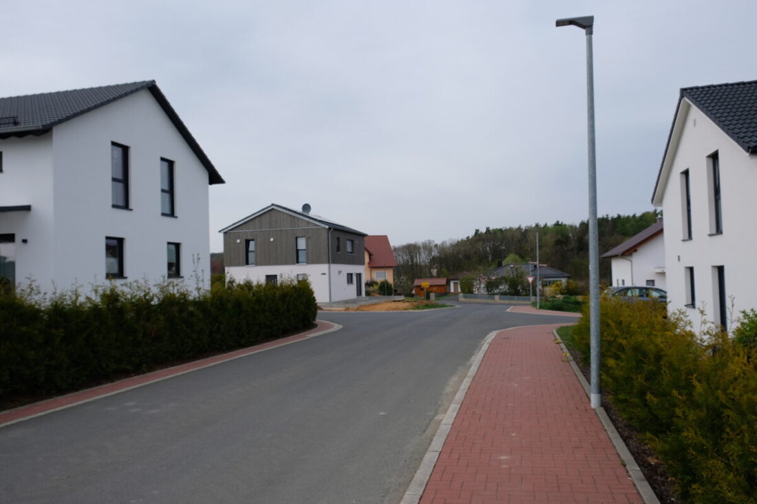 Kirchenthumbach. Der Bauausschuss des Marktgemeinderates spricht sich einstimmig für die Verkehrsberuhigung in den Bauabschnitten IV bis VI des Baugebietes „Sandbrunnen“ aus. Hauptargumente sind die Verkehrsberuhigung und die Verbesserung der Wohn- und Lebensqualität.