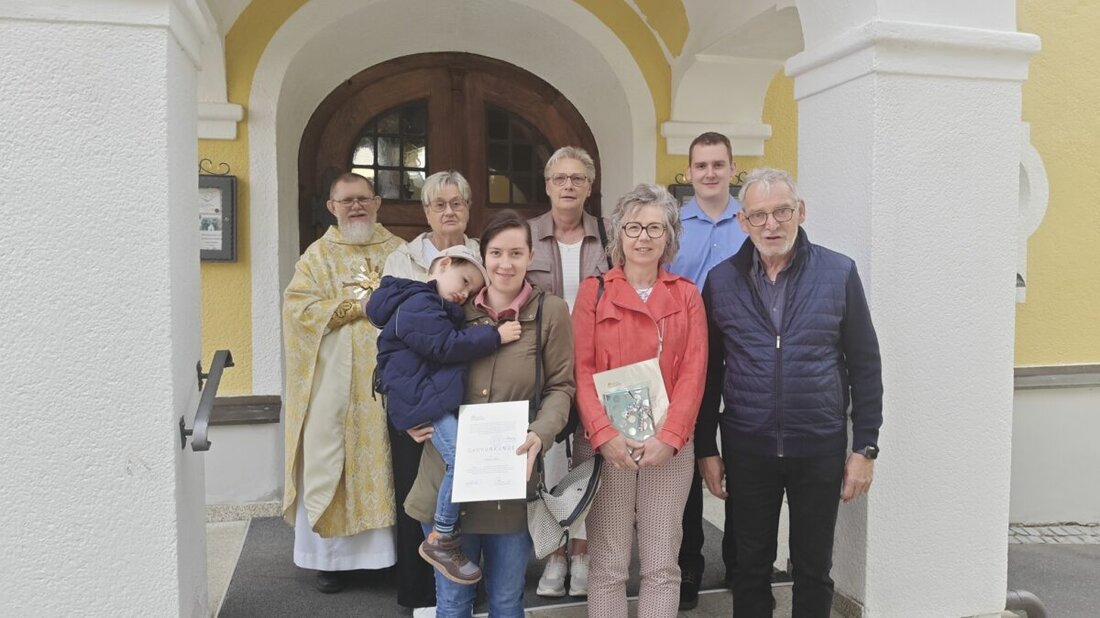 Pechbrunn. In Pechbrunn wurde das Patroziniumsfest der Herz-Jesu-Pfarrgemeinde gefeiert. In der Predigt sprach Pfarrer Robert Ploß eindrucksvoll über die Bedeutung des Patroziniums.