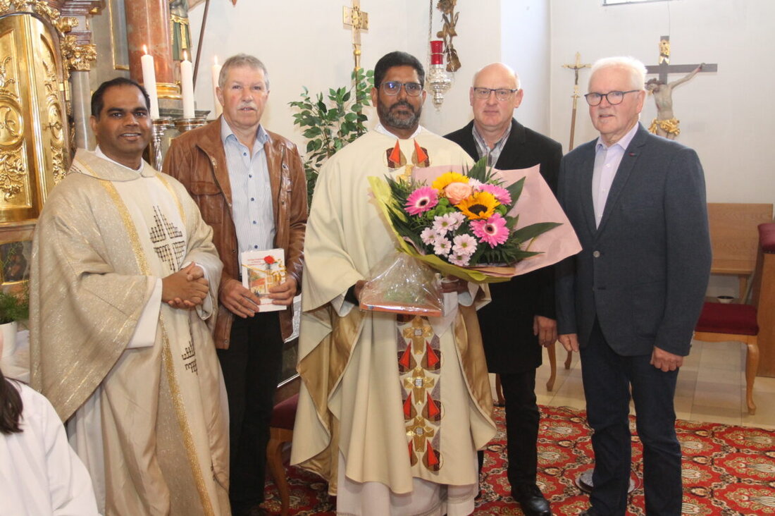 Neukirchen. Pfarrvikar Dr. John Palathinkal wurde herzlich von der Gemeinde Neukirchen zu St. Christoph und St. Pankratius Flossenbürg willkommen geheißen. Er brachte langjährige Erfahrung und wurde am 20. Oktober mit Hoffnung und besten Wünschen empfangen.