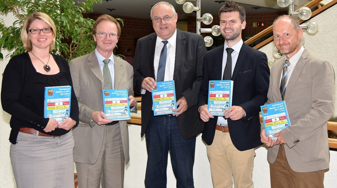 Weiden. Eines er meistgelesenen Bücher in Weiden als Nachschlagwerk mit Stadtlexikon ist ab sofort kostenlos erhältlich. Gemeint ist das neue Adressbuch 2017/2018 in seiner 31. Auflage. Von Jürgen Wilke Alle zwei [&hellip;]