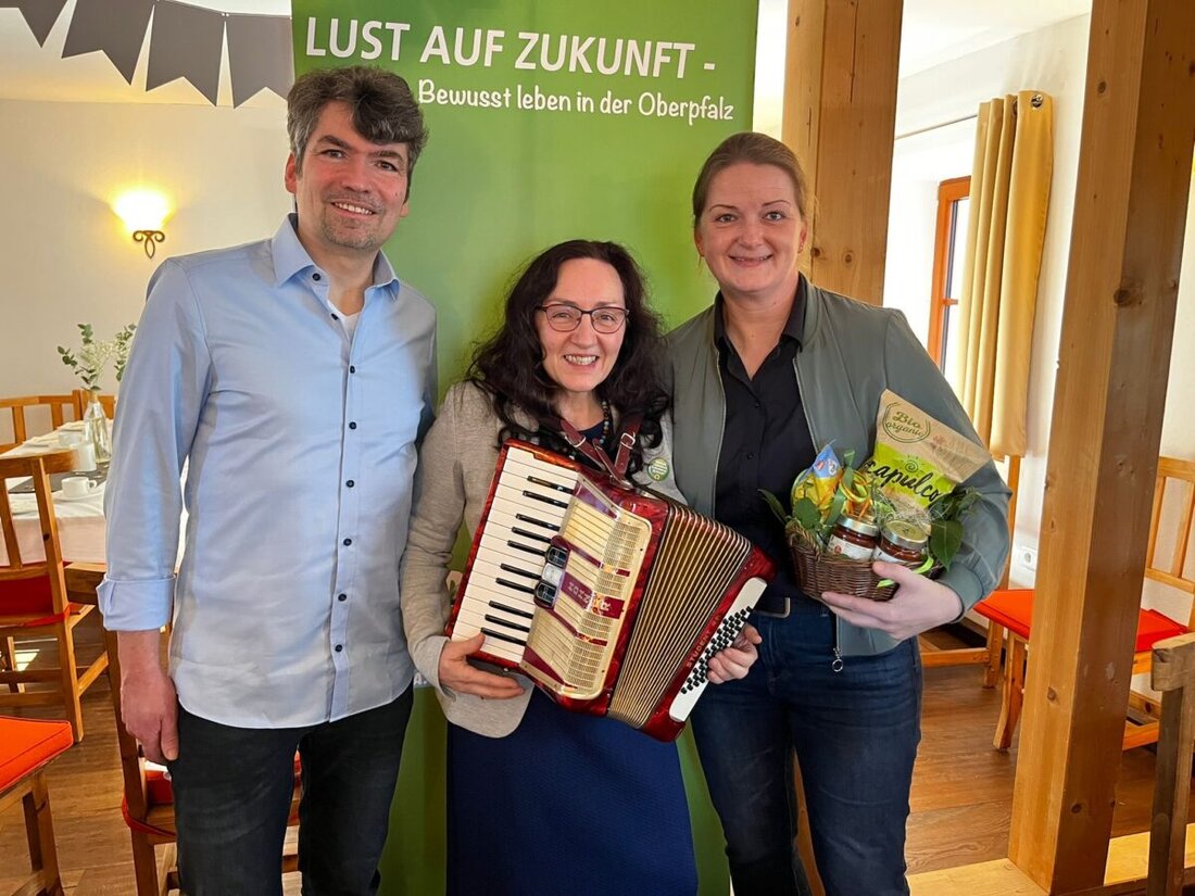 Eschenbach. Die Grünen feierten ihr Neujahrstreffen im "Matth seim Wirtshaus", betonten Zusammenhalt und diskutierten politische Erfolge wie das Fachkräfte-Einwanderungsgesetz.