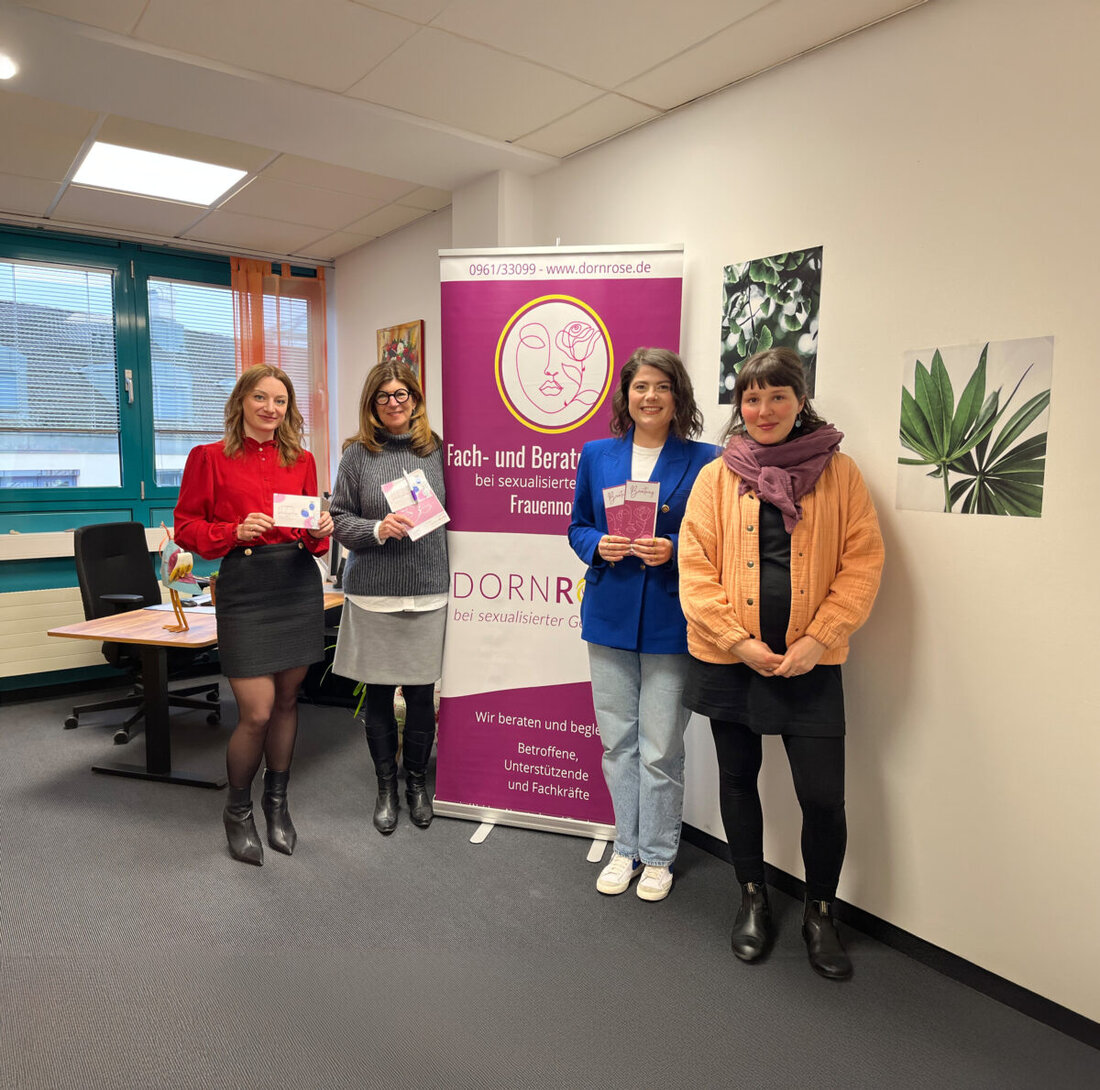 Floß. Nexans autoelectric spendet 3.000 Euro an Dornrose e. V. für die Unterstützung von Betroffenen sexualisierter Gewalt und Präventionsarbeit im digitalen Raum.