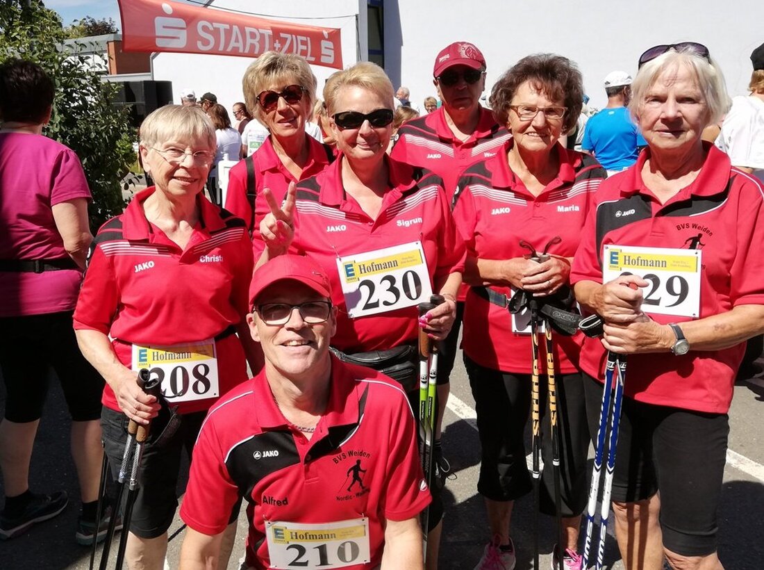 Weiden/Weidenberg. Das Nordic-Walking-Event des SV Weidenberg war mustergültig organisiert und moderiert: Rund 250 Nordic-Walker trafen sich an der Verbandsschule, um auf den gut ausgeschilderten 7-10-15- und 21,5-km-Strecken ihre Fitness zu [&hellip;]