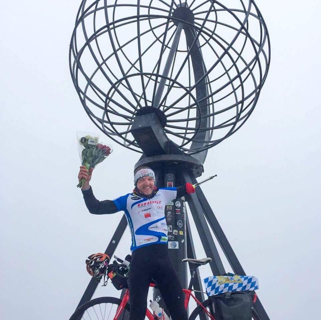 Weiden/Rothenstadt. Blutmond, Mars und eine am Himmel sichtbare Raumstation ISS? Sicherlich ein Jahrhunderterlebnis, das aber bei der kleinen Willkommens-Party für Fahrrad-Weltrekordler Wolfgang Stöckl nur eine Nebenrolle spielte. Der 51-Jährige, der [&hellip;]