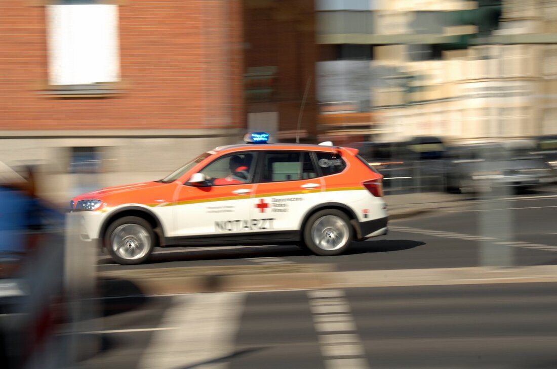 Waldershof. Ein Lkw-Fahrer bemerkte das stehende Auto vor ihm zu spät und fuhr hinten auf das Fahrzeug auf. Drei Personen wurden dabei leicht verletzt. Am Donnerstag musste gegen 17.00 Uhr [&hellip;]